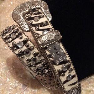 💃Sale💃💥Blinged Out Western Belt by BHW